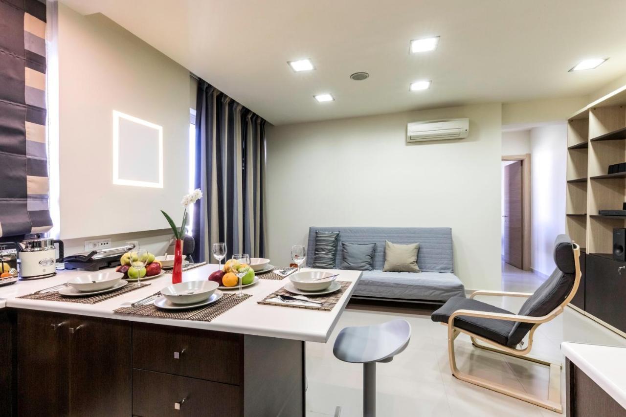 Rhodes Central Suite Rhodes City Esterno foto